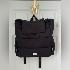 Wilo The Label Black Drawstring Backpack Side Pockets & Luggage Sleeve